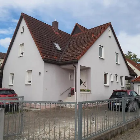Ferienwohnung Kastanie Zirndorf Exterior photo